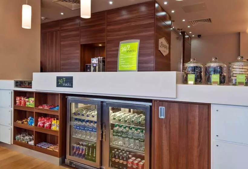 Fotos del hotel Hampton By Hilton Luton Airport:  12