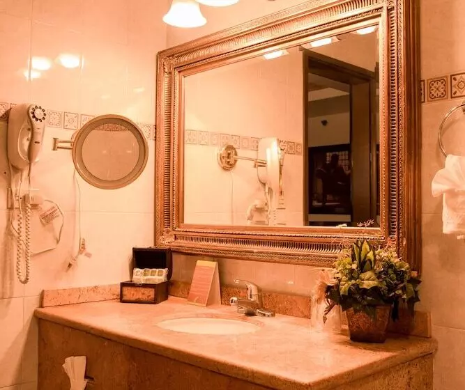 Fotos del hotel María Bonita Consulado Americano:  9