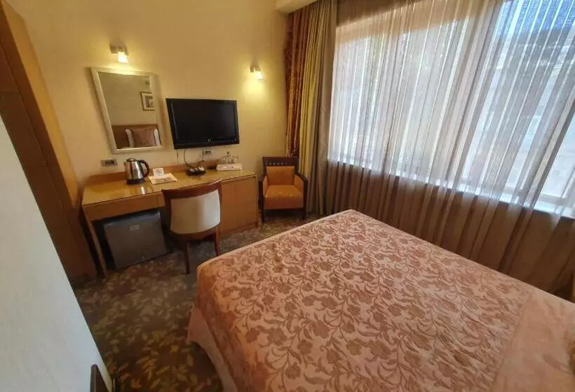 Fotos del hotel Riviera:  7