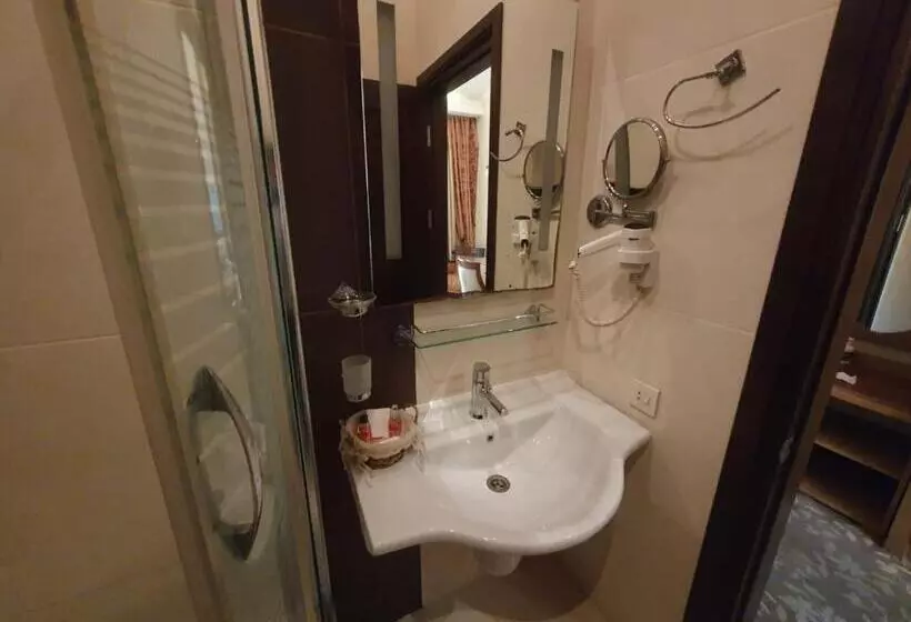 Fotos del hotel Riviera:  10