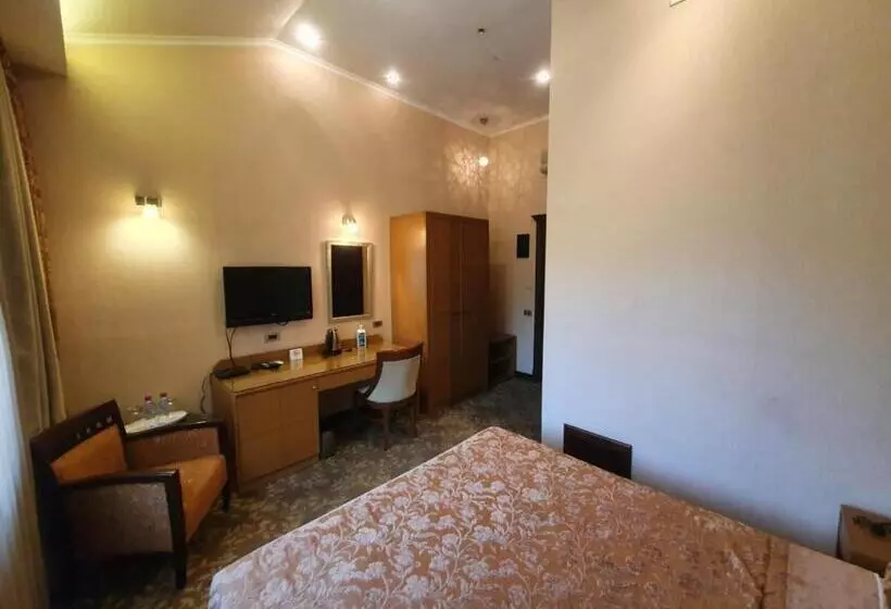 Fotos del hotel Riviera:  22