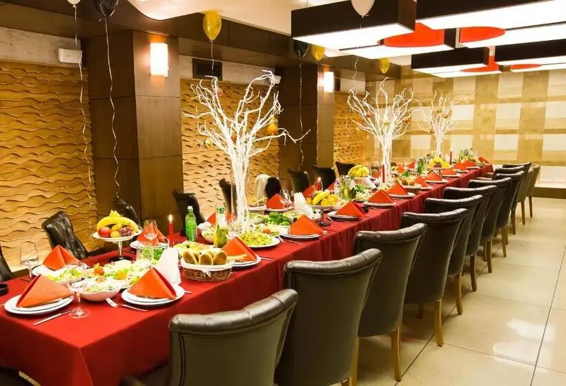 Fotos del hotel Riviera:  8