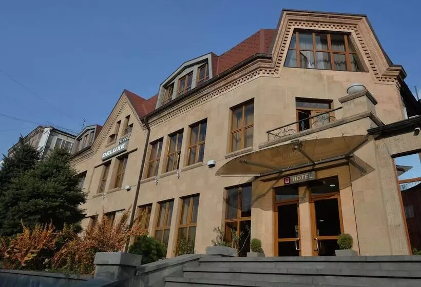 Fotos del hotel Yerevan Deluxe:  1