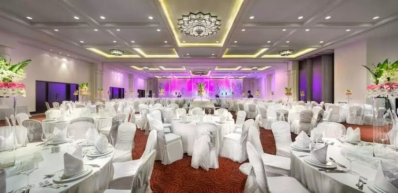 Fotos del hotel Bahi Ajman Palace:  14