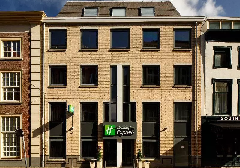 Fotos del hotel Holiday Inn Express The Hague - Parliament, An Ihg:  9