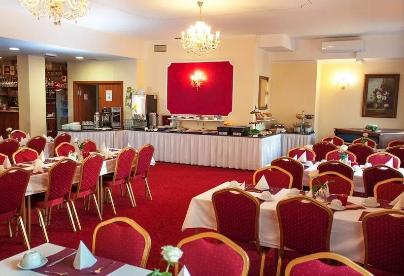 Fotos del hotel Savoy:  3