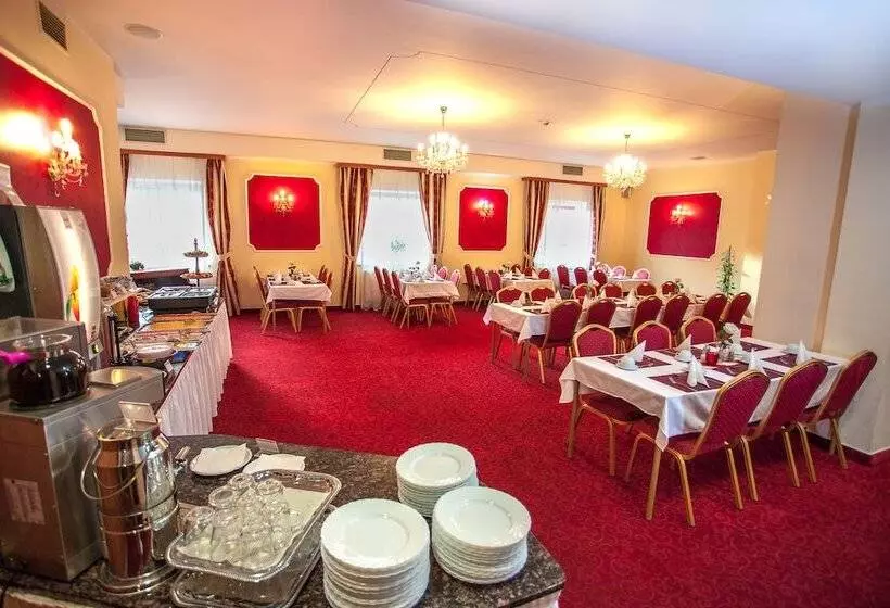 Fotos del hotel Savoy:  8