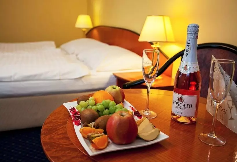 Fotos del hotel Savoy:  18