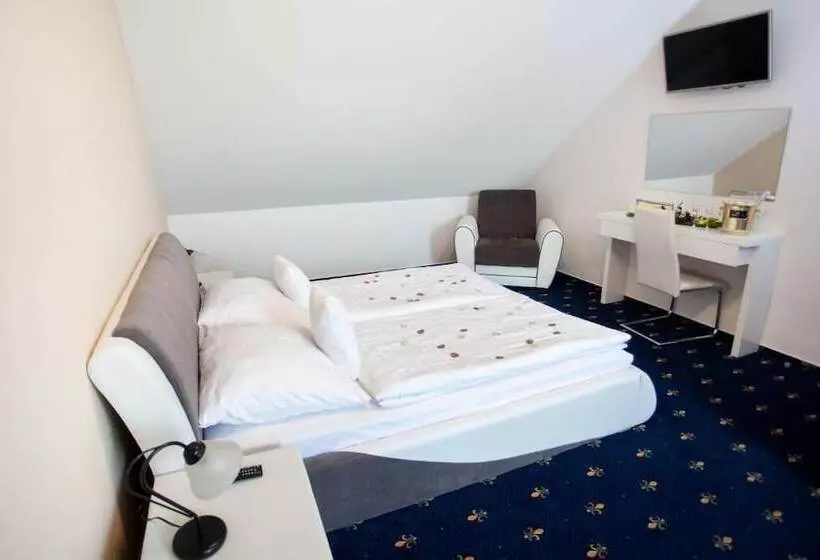 Fotos del hotel Savoy:  20