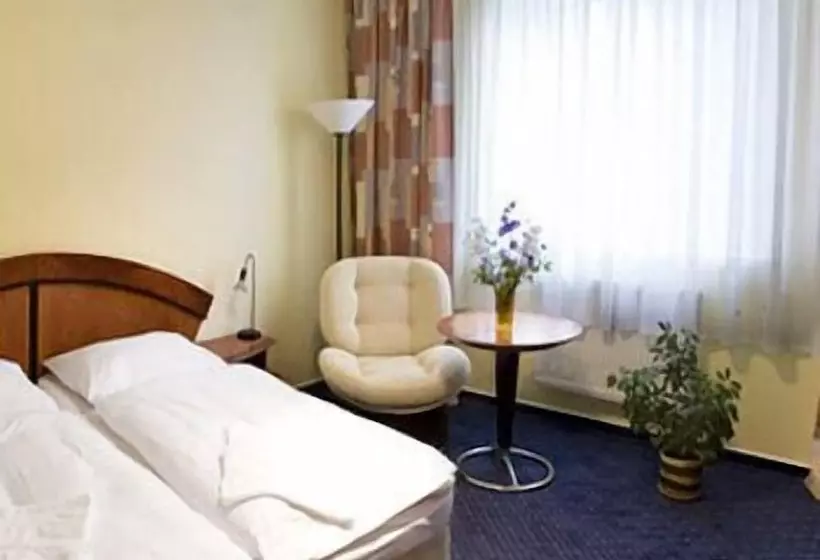 Fotos del hotel Savoy:  17