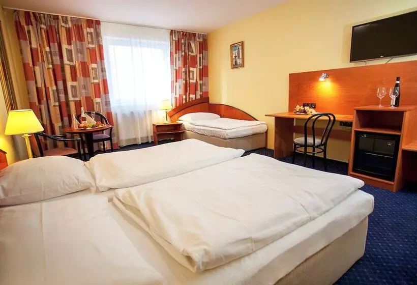 Fotos del hotel Savoy:  10