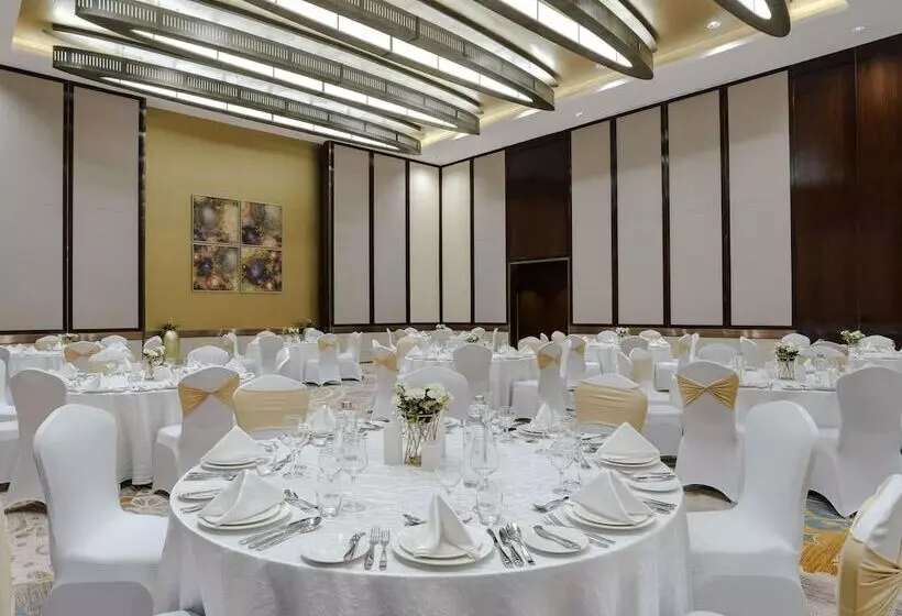 Fotos del hotel Swissotel Al Ghurair:  65