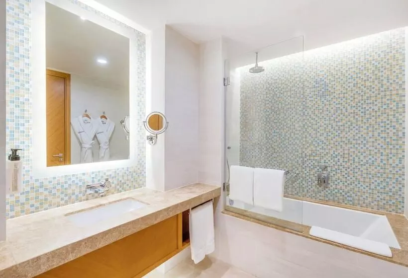 Fotos del hotel Swissotel Al Ghurair:  12