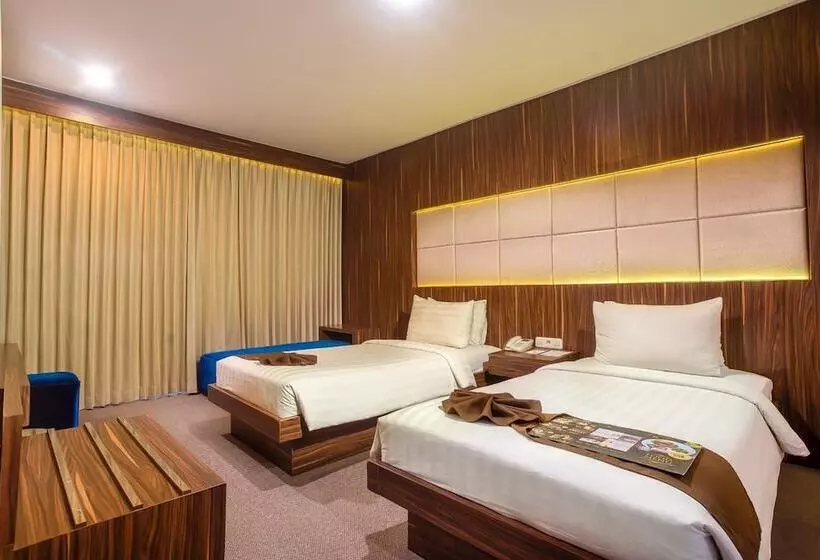 Fotos del hotel Royal Singosari Cendana:  2