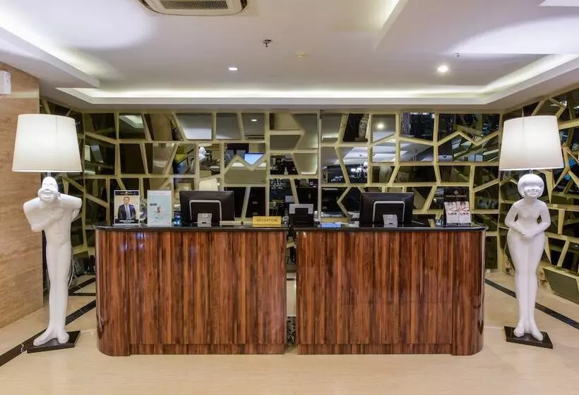 Fotos del hotel Royal Singosari Cendana:  14