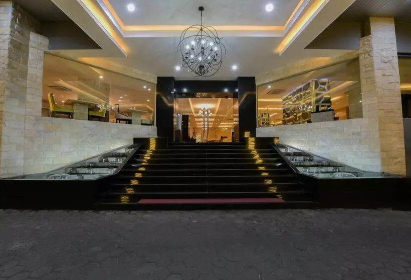 Fotos del hotel Royal Singosari Cendana:  10