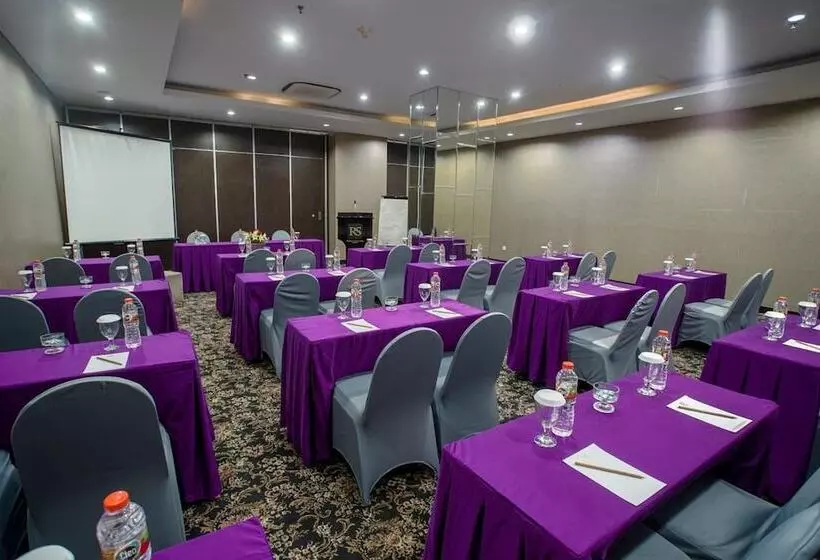 Fotos del hotel Royal Singosari Cendana:  15