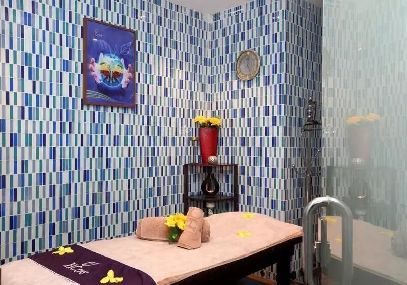 Fotos del hotel Golden Tulip  Al Jubail:  14