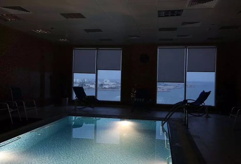 Fotos del hotel Golden Tulip  Al Jubail:  20