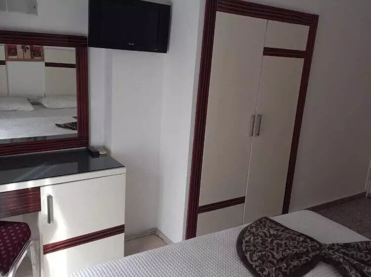 Fotos del hotel Atalla:  7