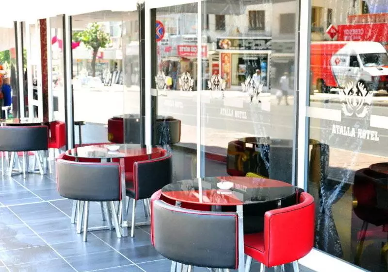 Fotos del hotel Atalla:  25