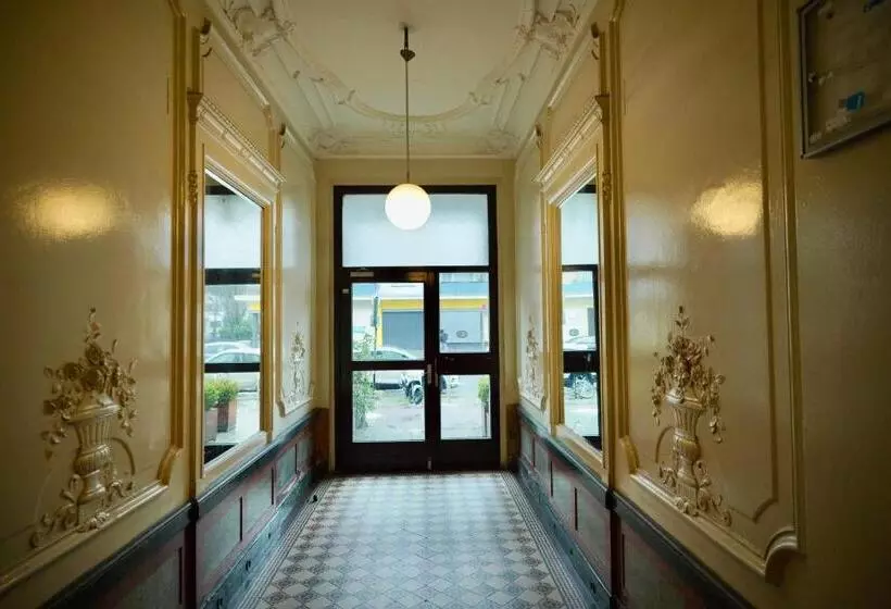 Fotos del hotel Pension Bernstein Am Kurfürstendamm:  15