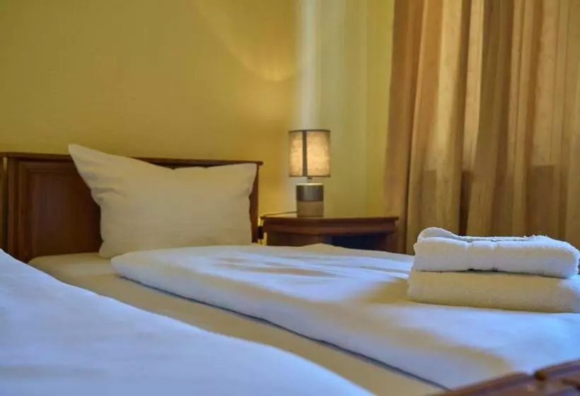 Fotos del hotel Pension Bernstein Am Kurfürstendamm:  24