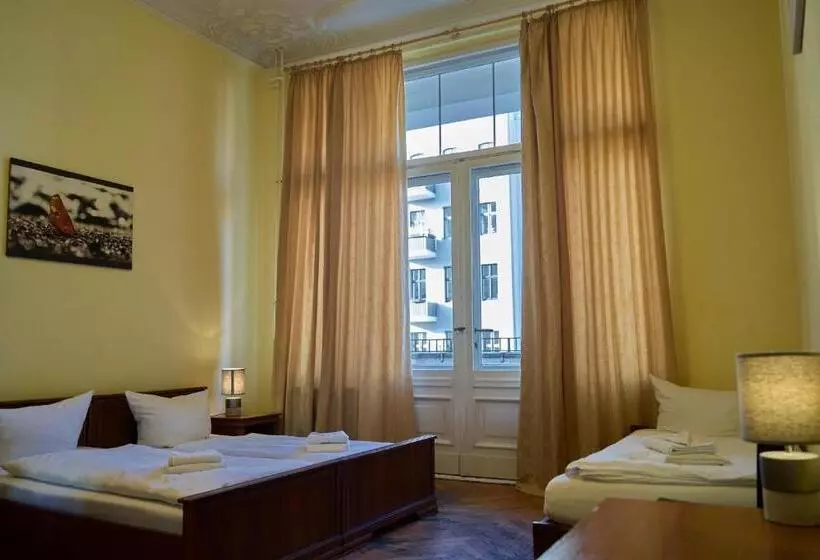 Fotos del hotel Pension Bernstein Am Kurfürstendamm:  14