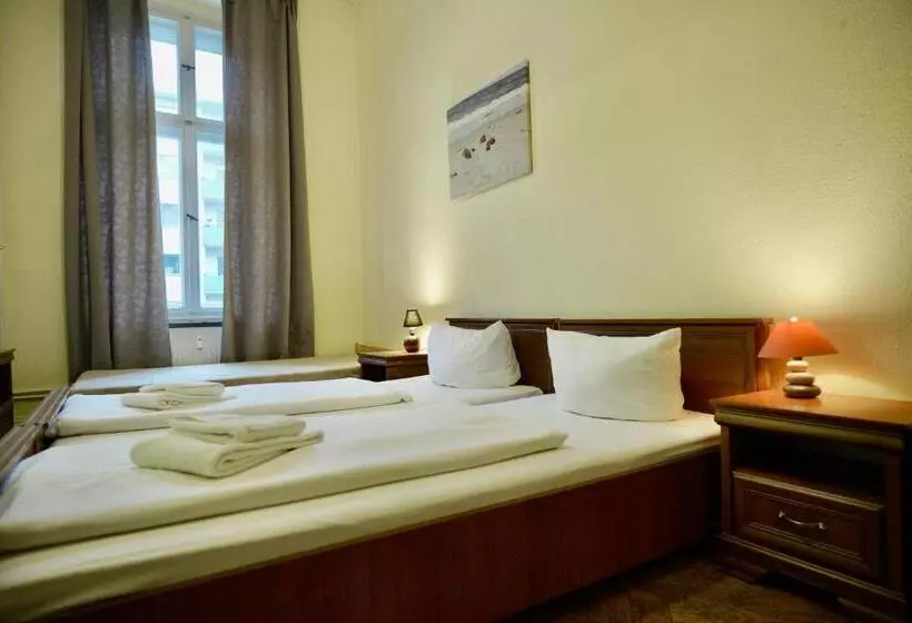 Fotos del hotel Pension Bernstein Am Kurfürstendamm:  17