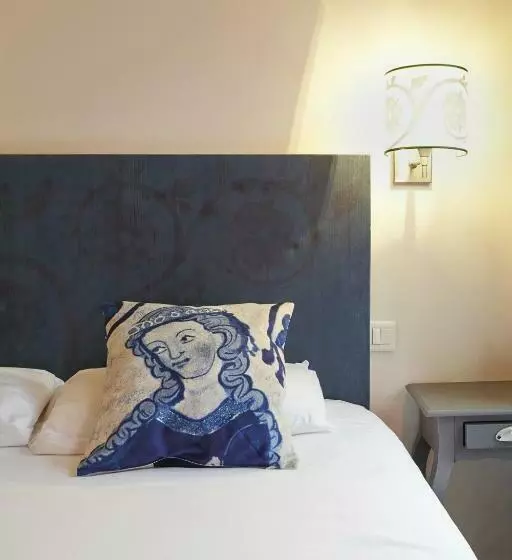 Fotos del hotel Hôtel St Sernin:  7