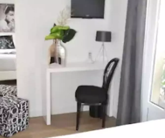 Fotos del hotel Hôtel St Sernin:  17