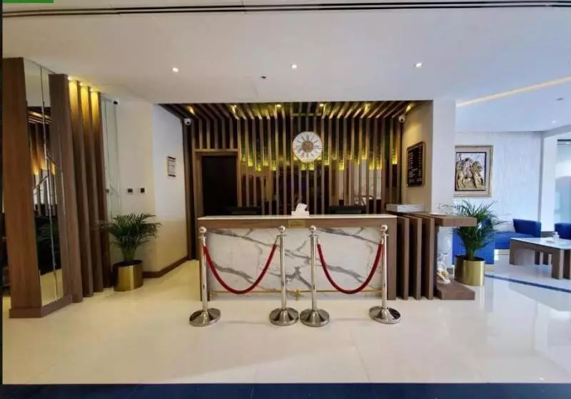 Fotos del hotel Skylark Apartments:  6