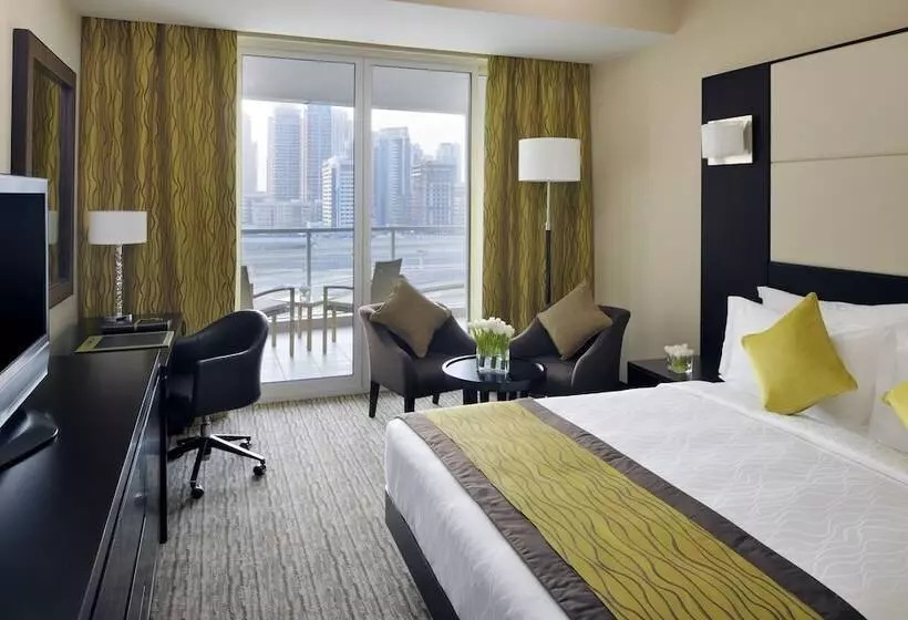 Movenpick  Jumeirah Lakes Towers