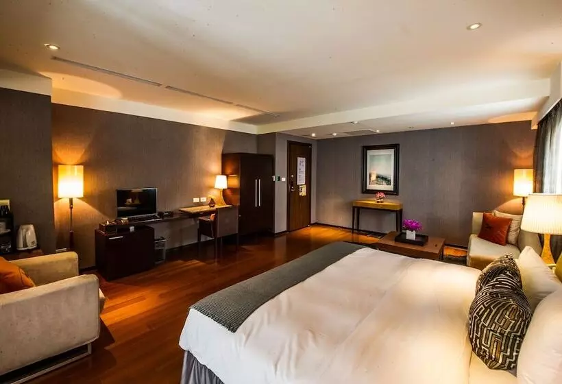 Aqua Bella Hotspring