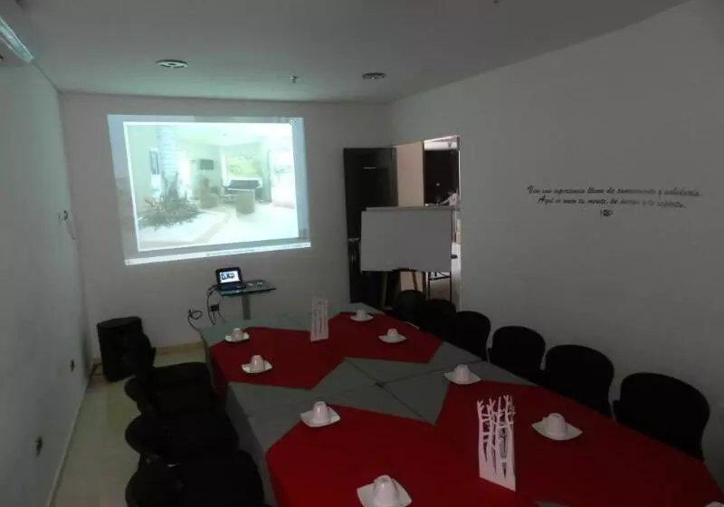 Fotos del hotel Bolivariana Plaza:  8