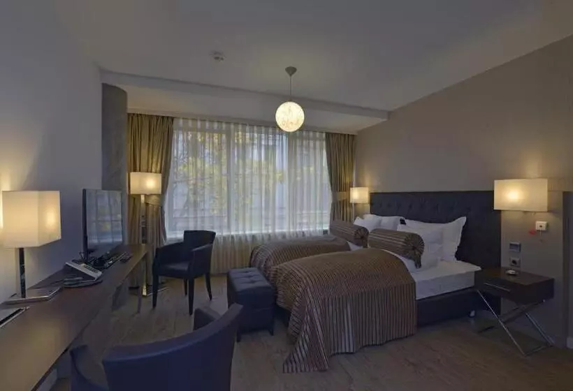 Fotos del hotel Vier Jahreszeiten Berlin City:  2