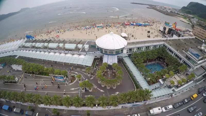 Fotos del hotel White House Beach Hotspring Resort:  2