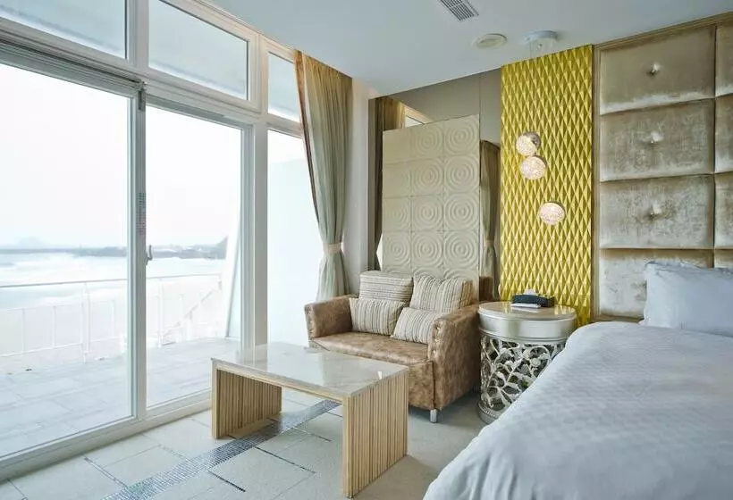 Fotos del hotel White House Beach Hotspring Resort:  10