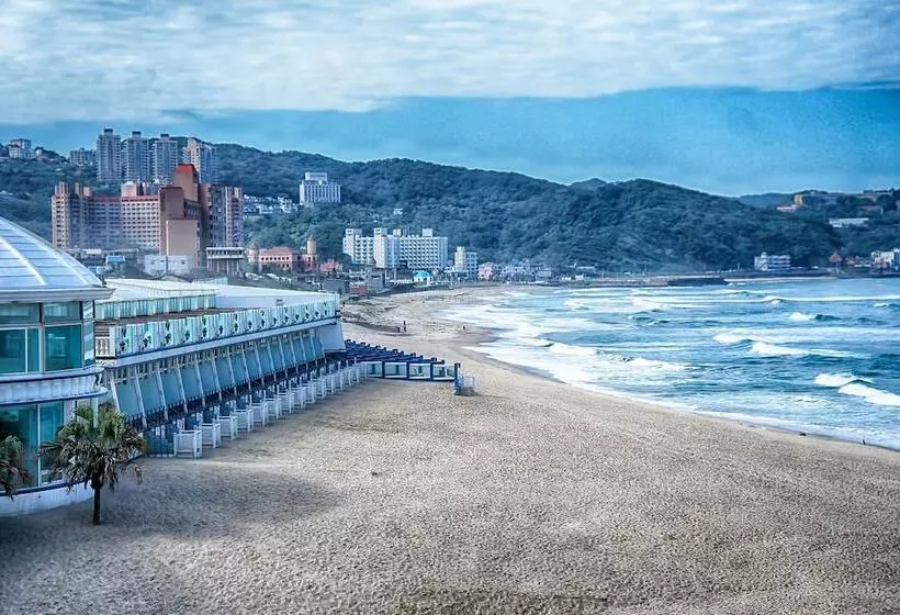 Fotos del hotel White House Beach Hotspring Resort:  21