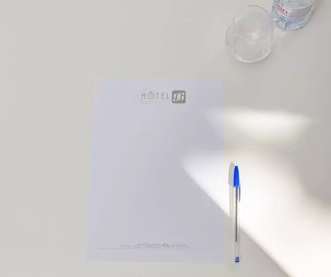 Fotos del hotel Hôtel 96:  25