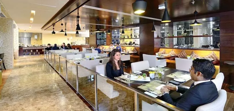 Fotos del hotel Copthorne Hotel Sharjah:  5