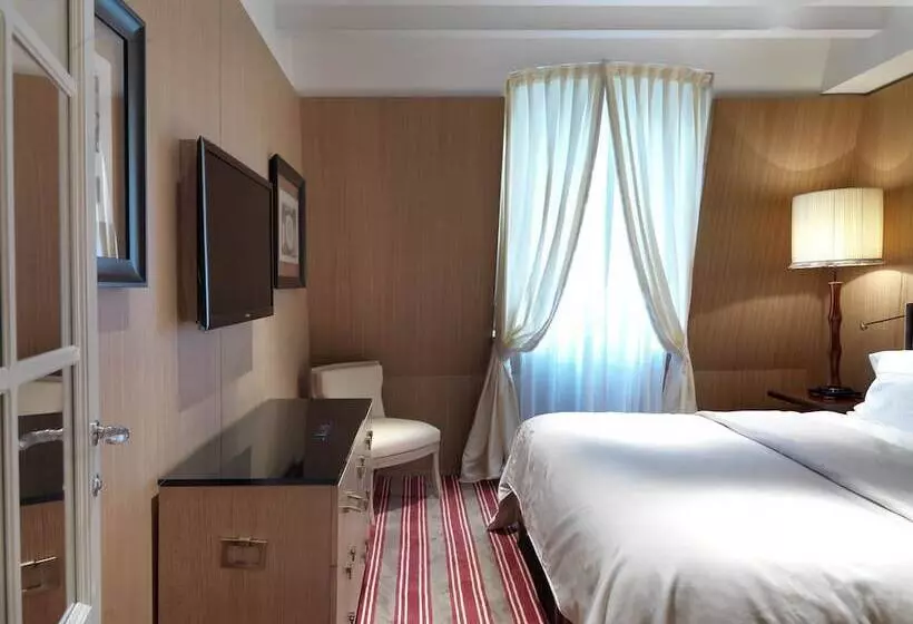 Fotos del hotel Marquis Faubourg St Honoré Relais & Châteaux:  5