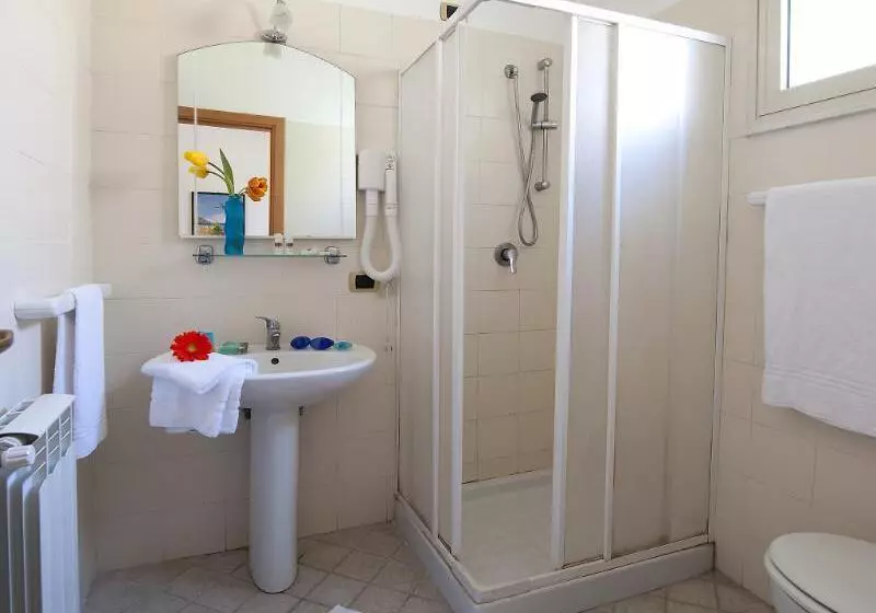 Fotos del hotel Villaggio Turistico Internazionale La Plaja:  7