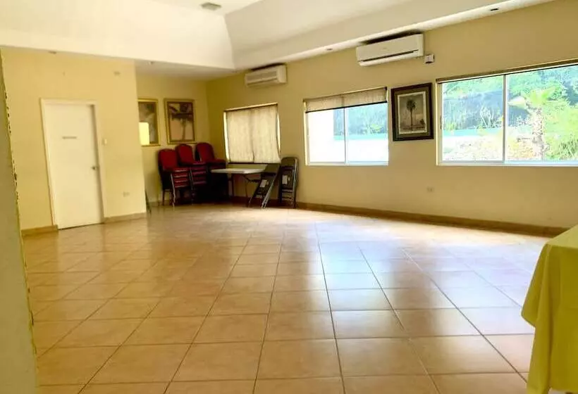 Fotos del hotel Altamont West:  2