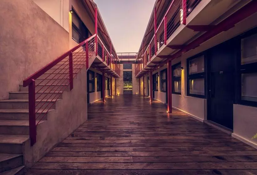 Fotos del hotel Pledge3:  15