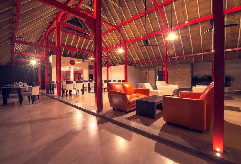 Fotos del hotel Pledge3:  3