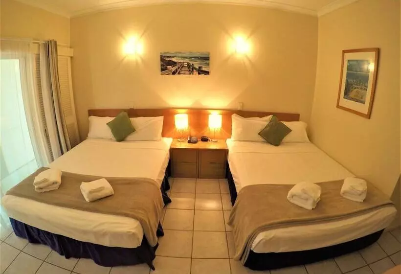 Fotos del hotel Crystal Garden Resort & Restaurant:  14