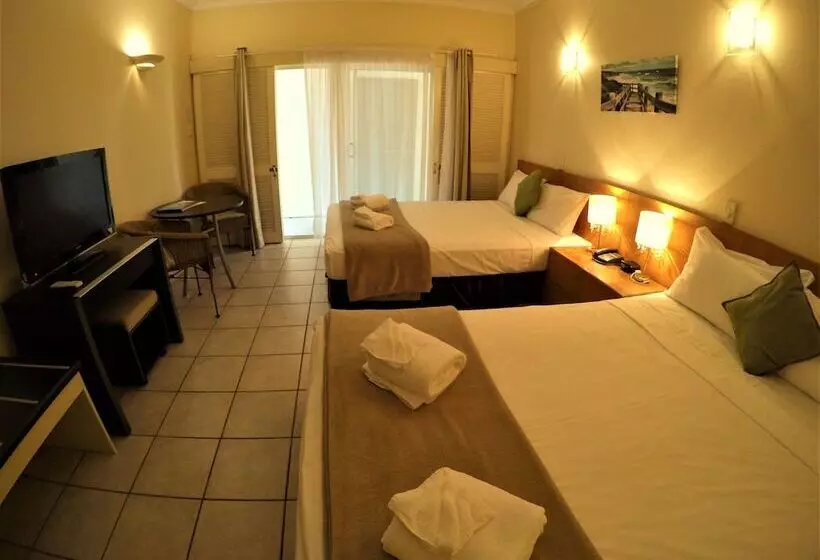 Fotos del hotel Crystal Garden Resort & Restaurant:  12