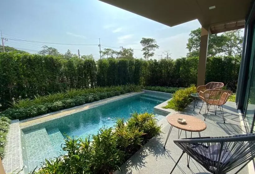 Fotos del hotel Royal Sammuk Villa:  6