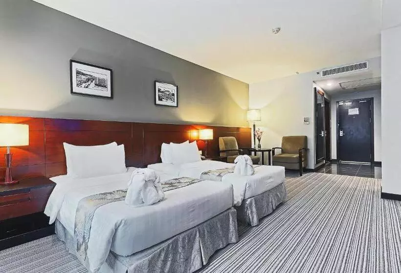 Fotos del hotel Sixty3:  21